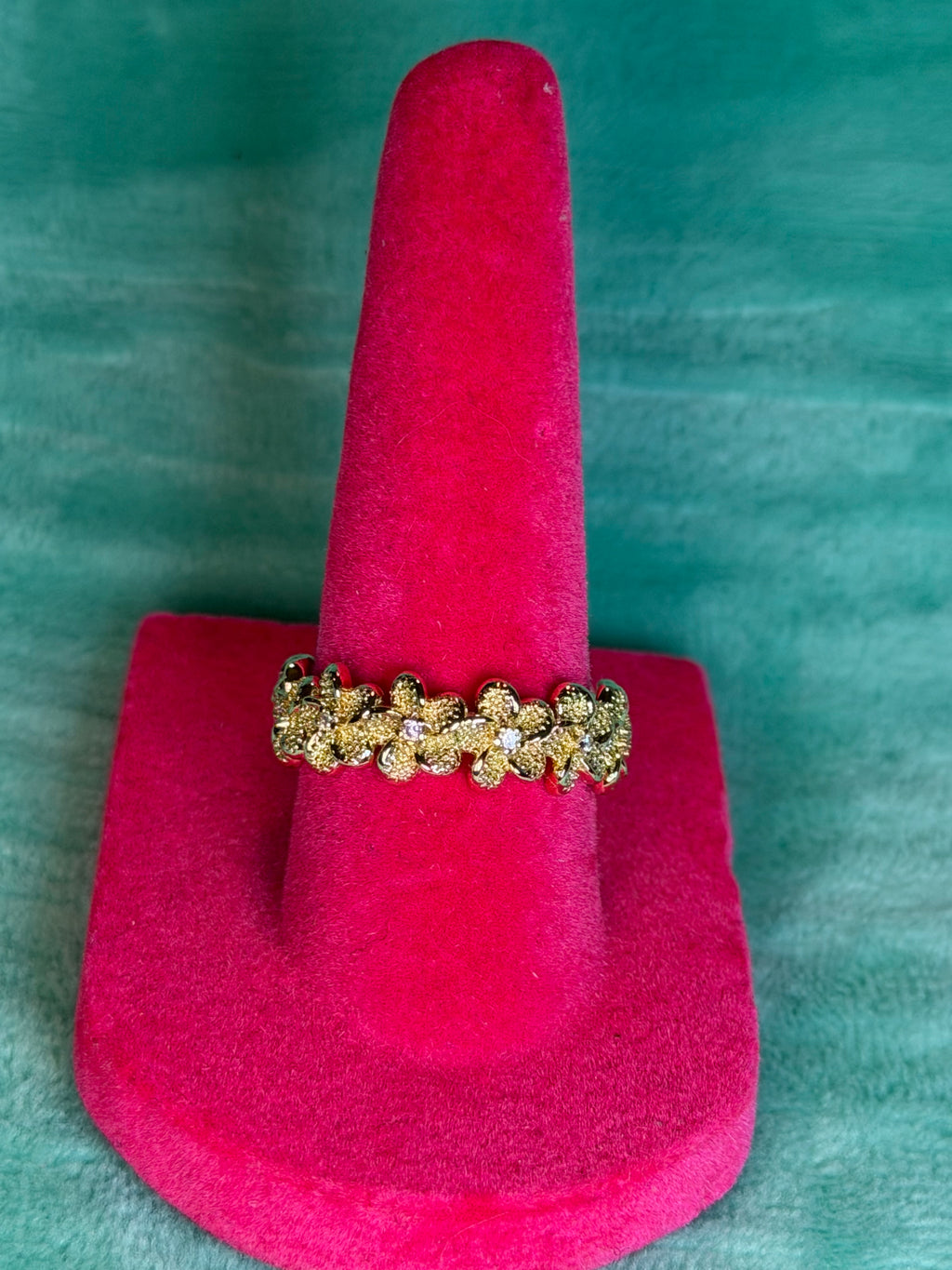 🌸✨ Golden Flower Band Ring ✨🌸