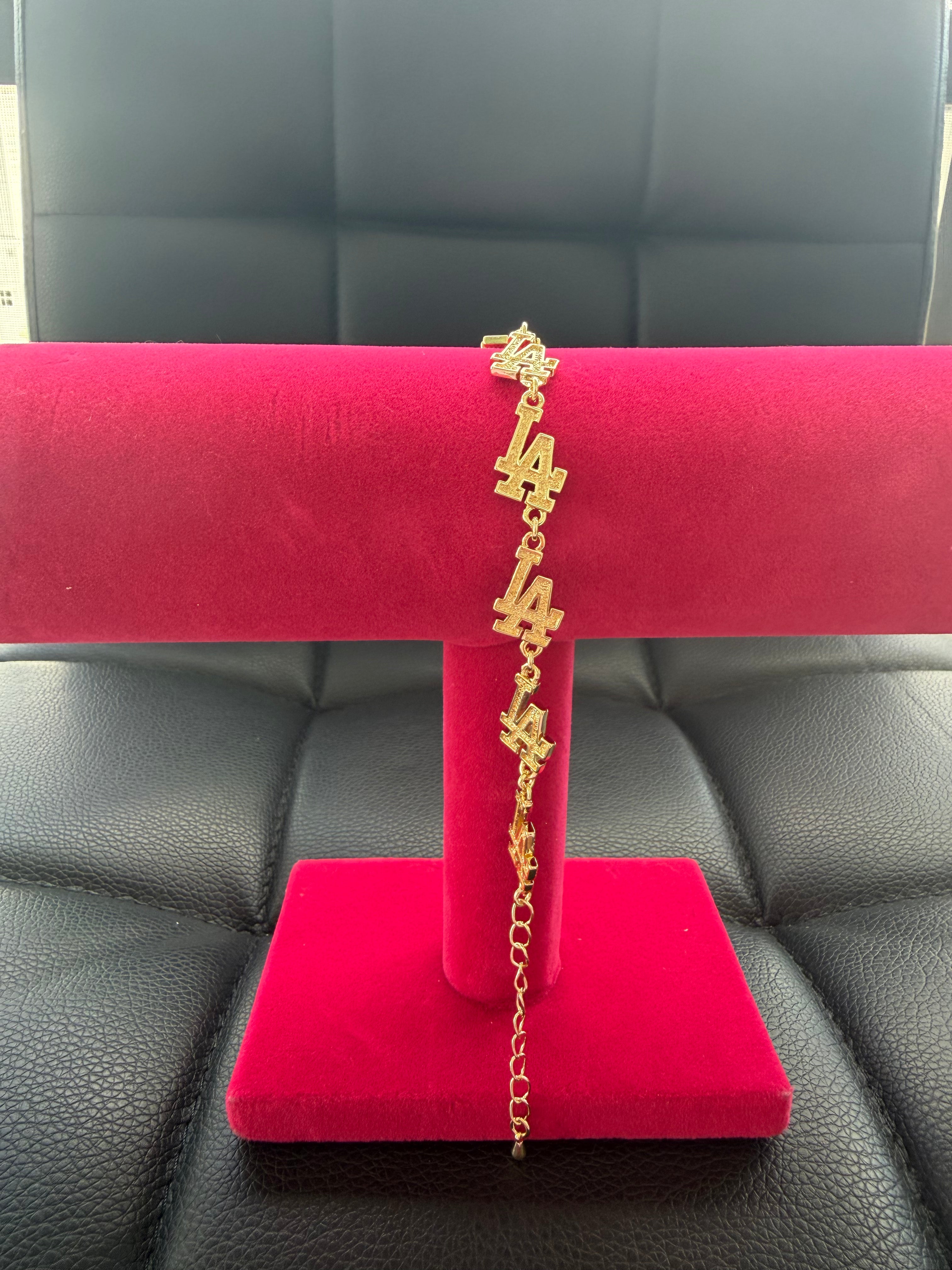 ✨ LA Logo Link Bracelet ✨