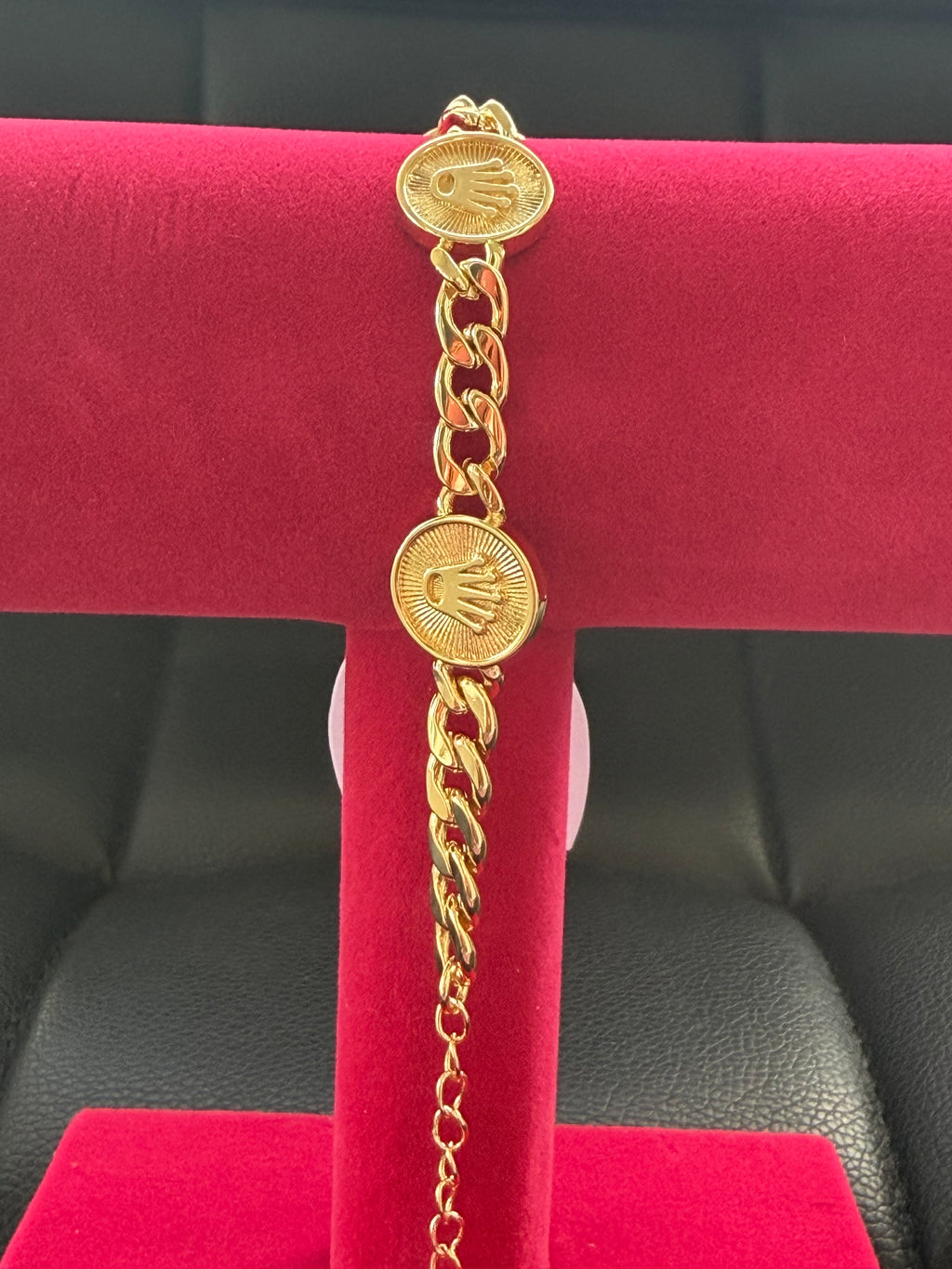👑 Gold Crown Link Bracelet